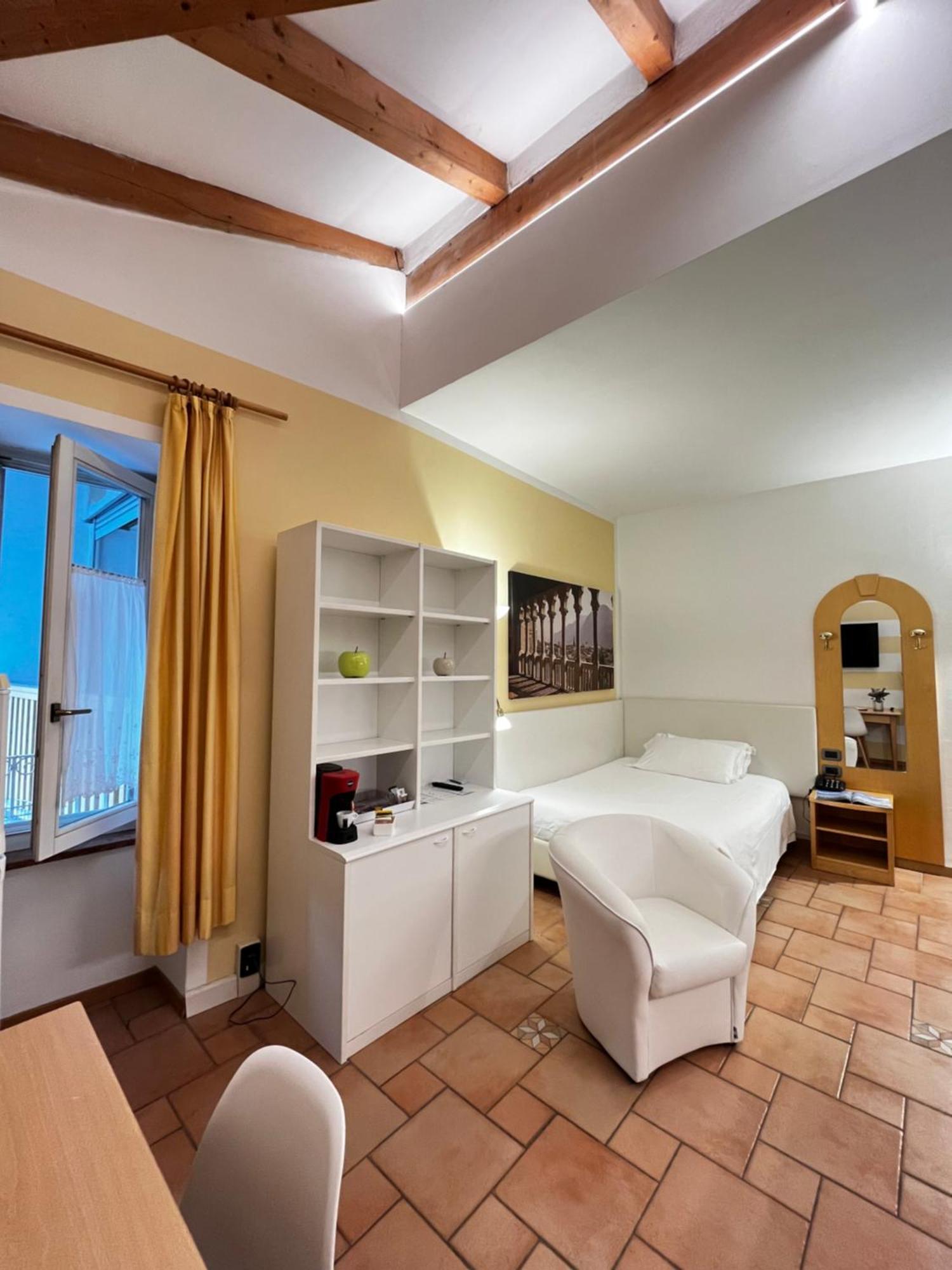 Manci Apartments By Hotel America Trente Buitenkant foto